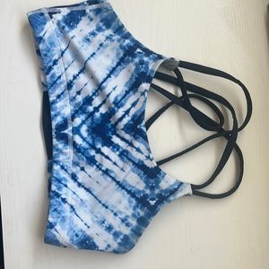 Born primitive sports bra.